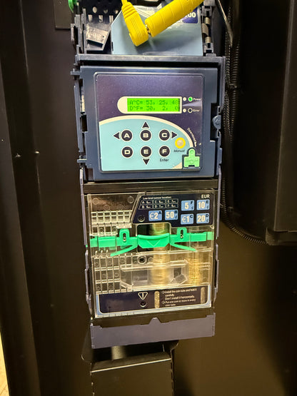 TCN Premium Verkaufsautomat | 49” Touchscreen | Snackautomat | Getränkeautomat | Nayax | Cloud | Altersprüfung