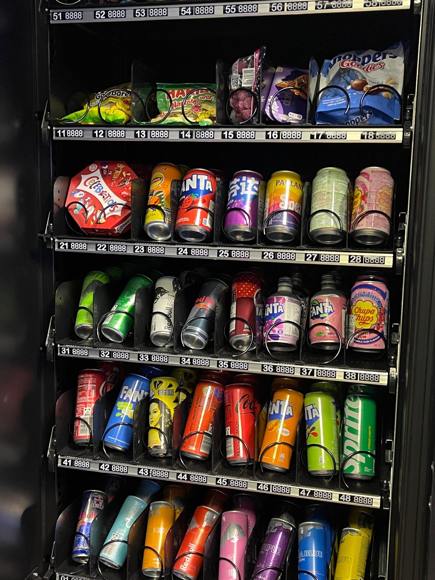 TCN Premium Snack- & Getränkeautomat | 11” Touch | Nayax | Kartenzahlung | Altersprüfung | Cloud-System